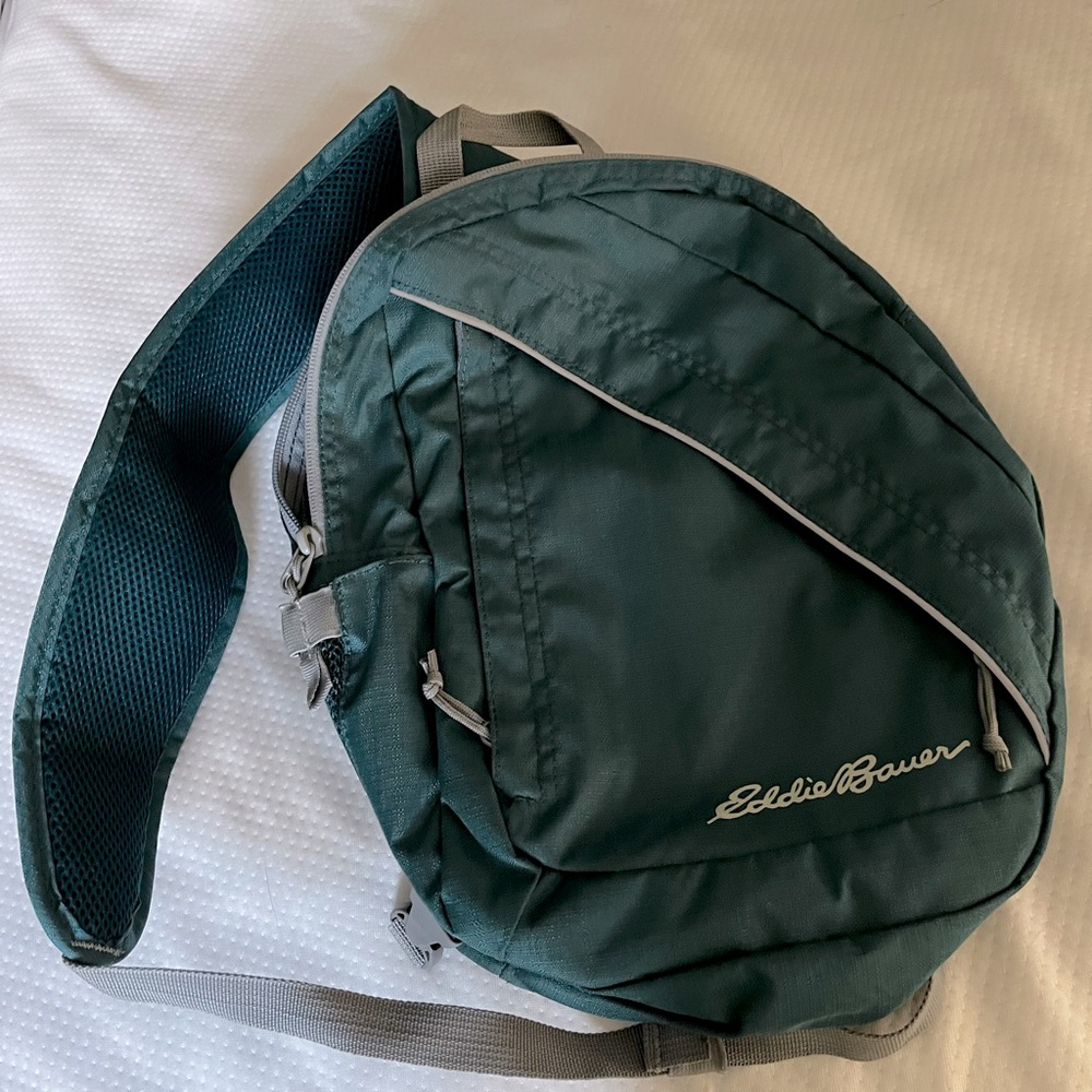 Eddie Bauer medium/small sling crossbody hiking pack